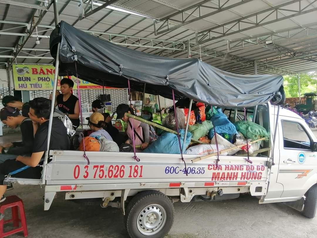 Rác được chương trình thu gom và chở đến những nhà máy xử lý rác. Rác được chương trình thu gom và chở đến những nhà máy xử lý rác.