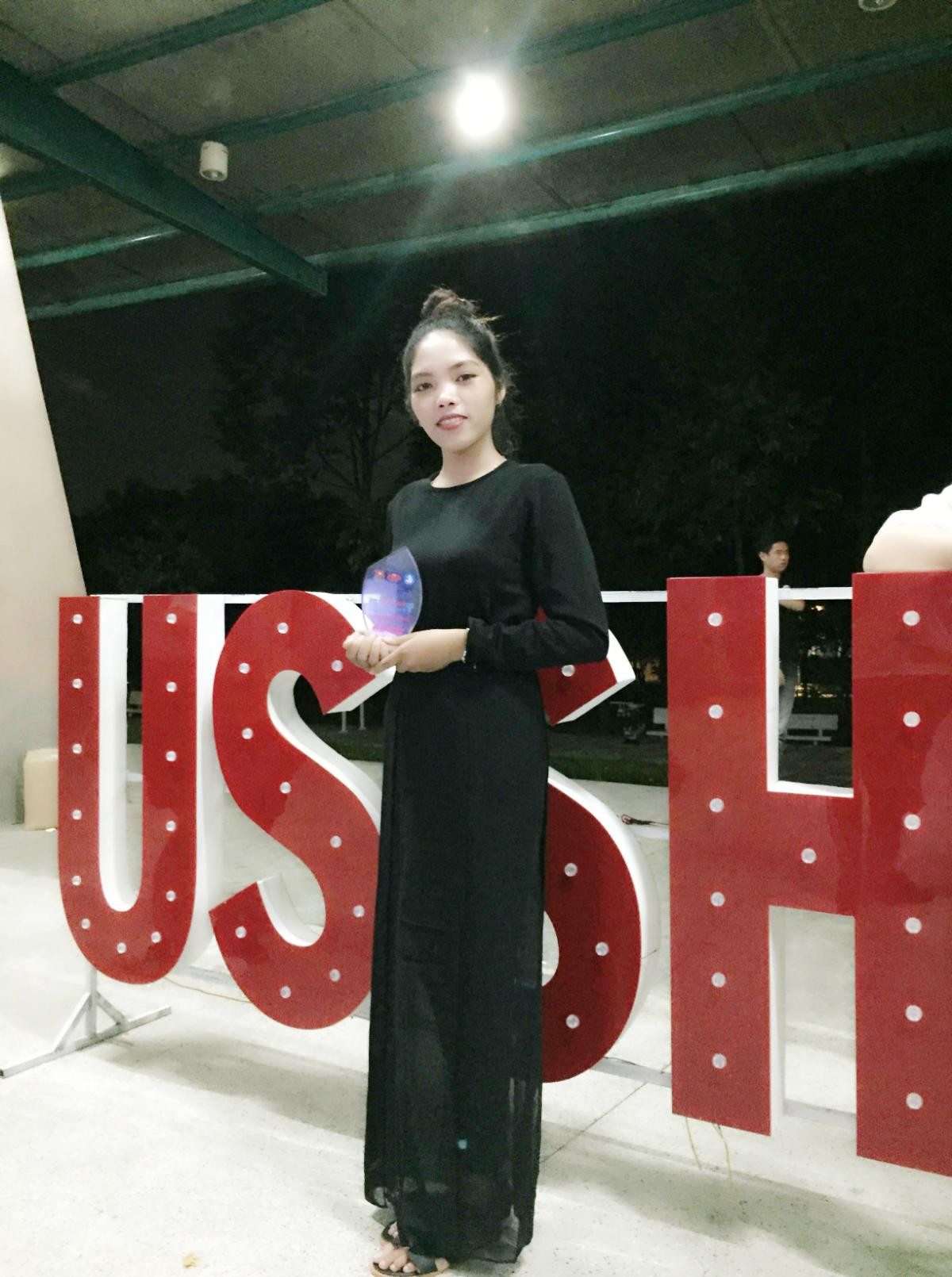 Thuế vẫn đang nỗ lực từng ngày để thực hiện ước mơ của mình. Thuế vẫn đang nỗ lực từng ngày để thực hiện ước mơ của mình.