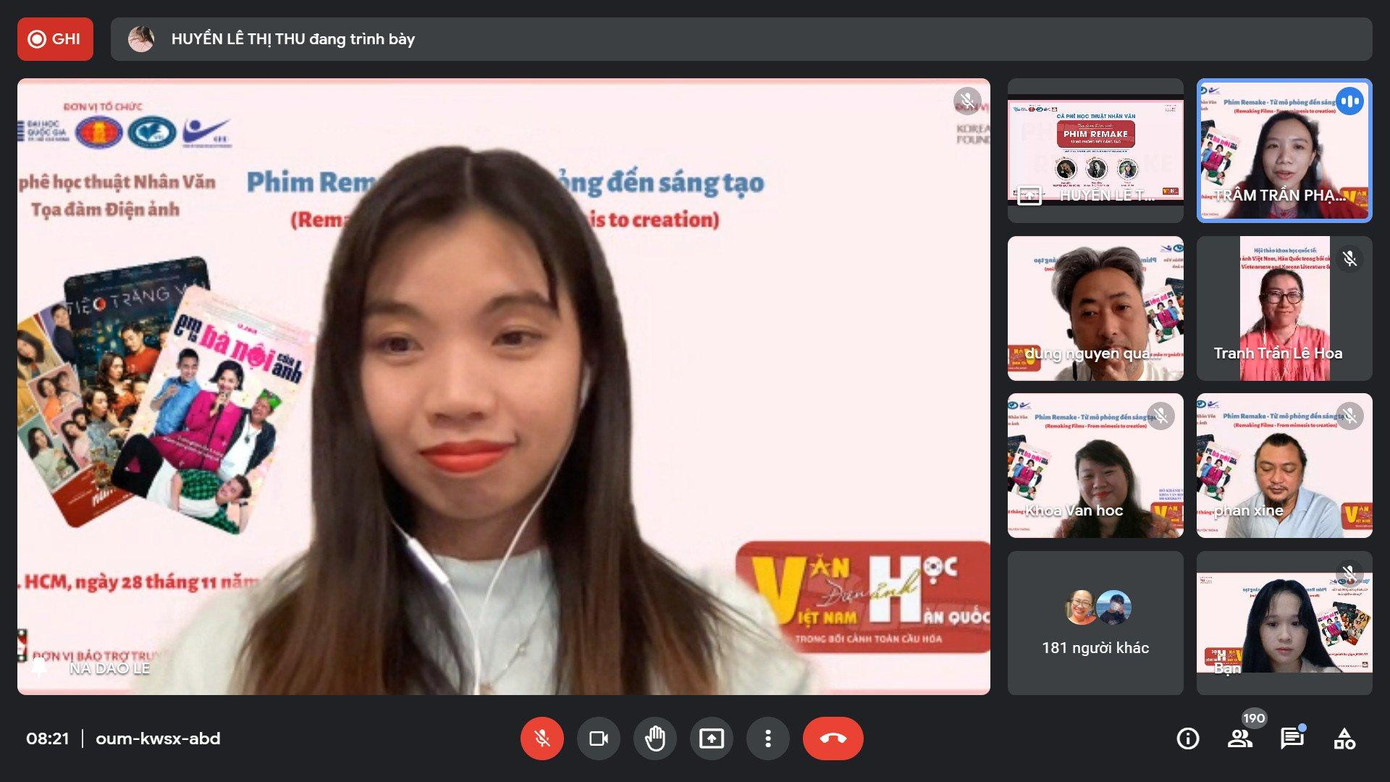 Tiến sĩ Lý luận Điện ảnh Đào Lê Na giữ vai trò người chủ trì buổi tọa đàm.