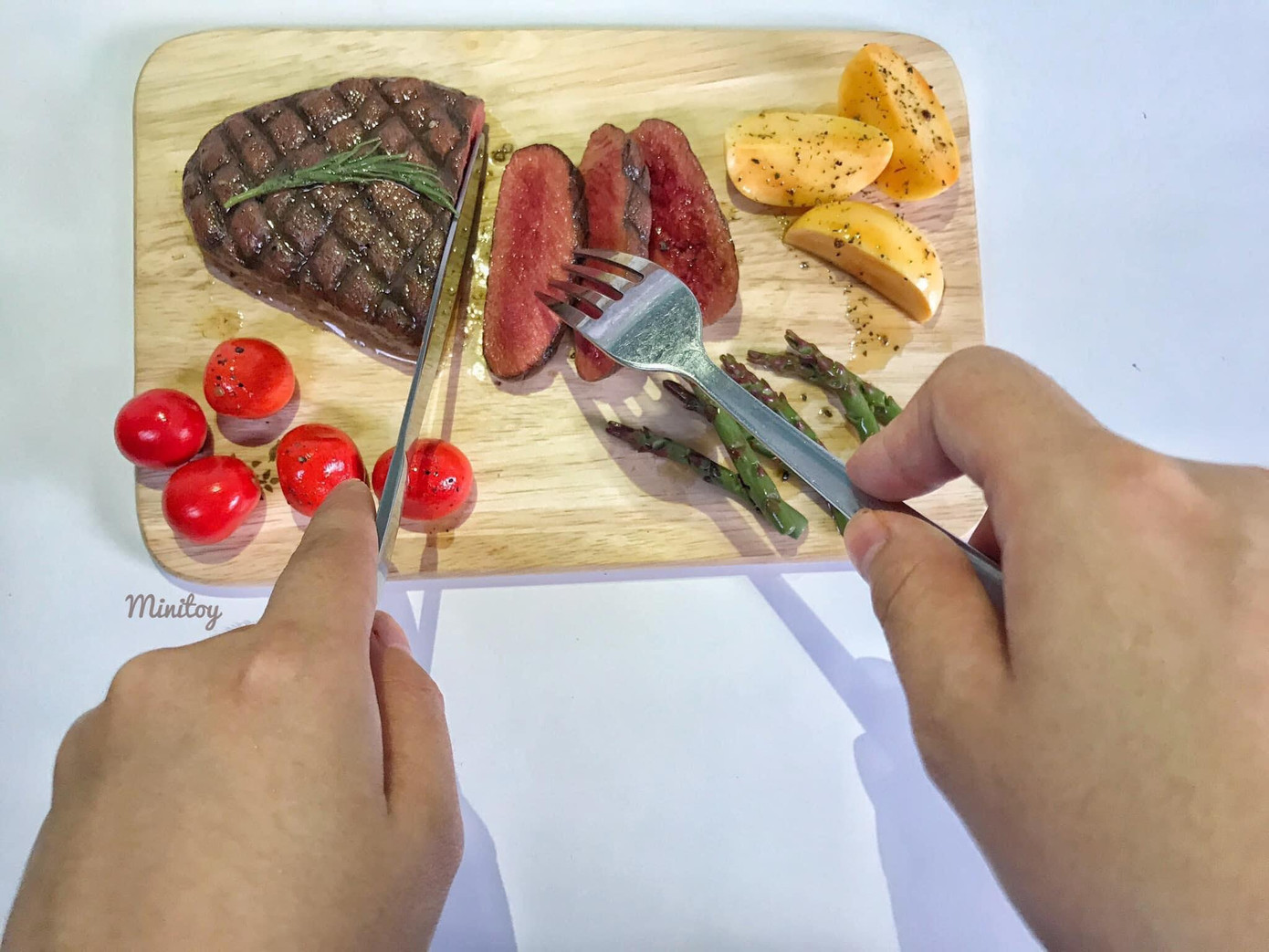 Đa số sản phẩm Thảo làm có tỉ lệ 1/12.