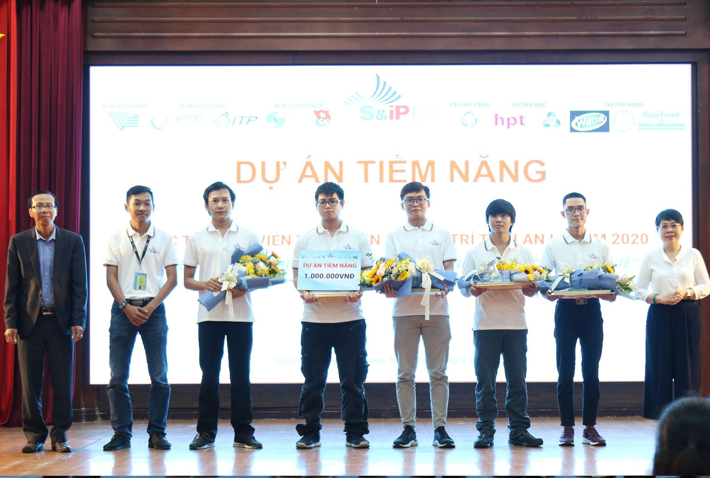 Cuộc thi “Sinh viên với quyền sở hữu trí tuệ” 2020 thu hút rất đông các bạn sinh viên tham dự.