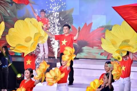 Thành Gia luôn nỗ lực hết mình qua mỗi vòng thi. Thành Gia luôn nỗ lực hết mình qua mỗi vòng thi.