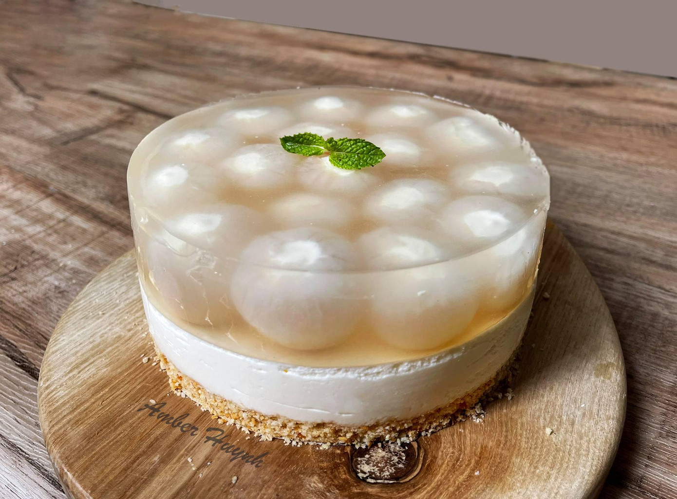 Món "Vải Elsa" được chế biến từ nguyên liệu quả vải Bắc Giang. (Ảnh: Khúc Thùy Linh) Món "Vải Elsa" được chế biến từ nguyên liệu quả vải Bắc Giang. (Ảnh: Khúc Thùy Linh)