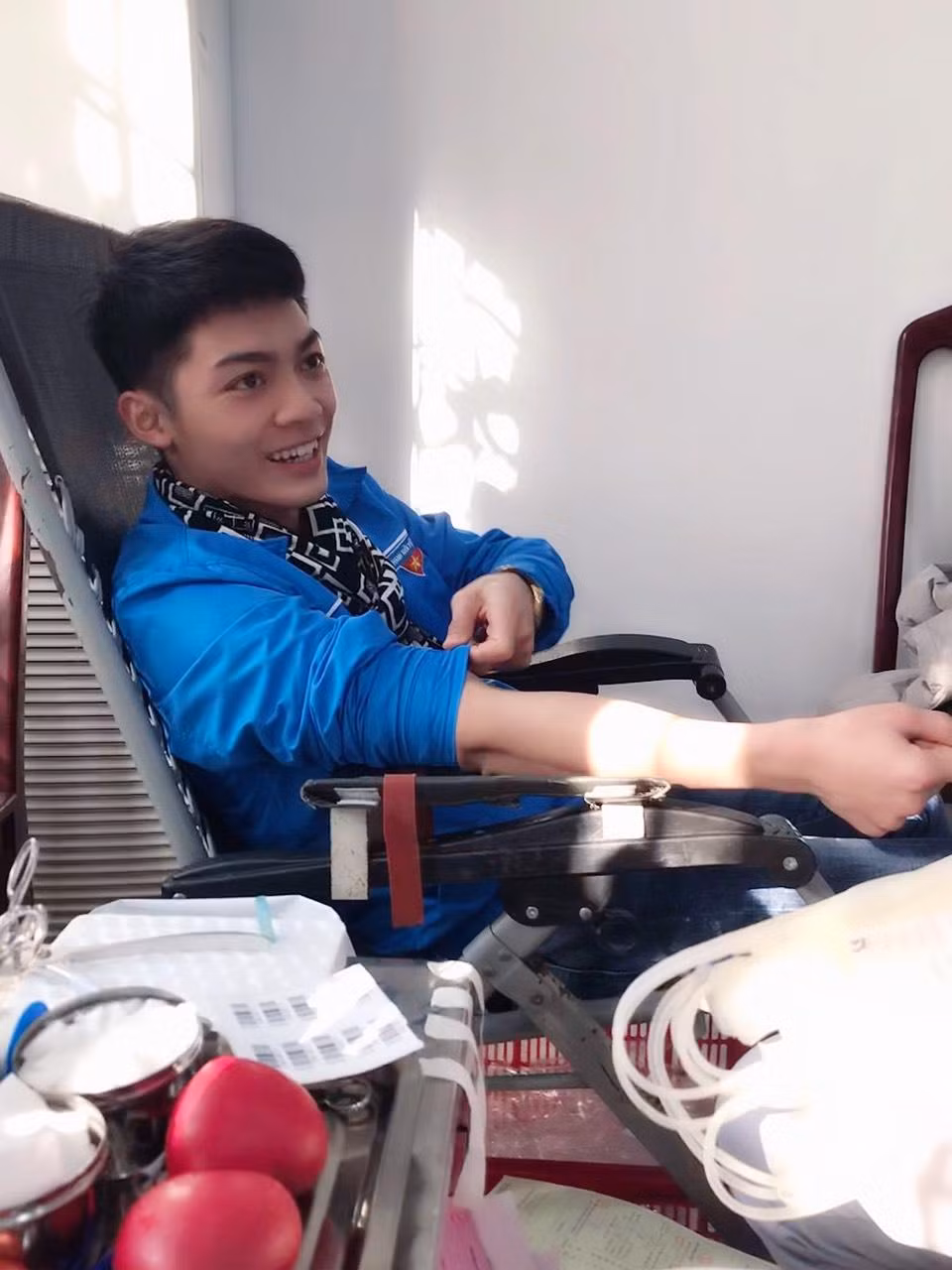 Văn Linh là một chàng trai đam mê kỹ thuật và luôn tích cực tham gia các hoạt động xã hội, phục vụ cộng đồng.