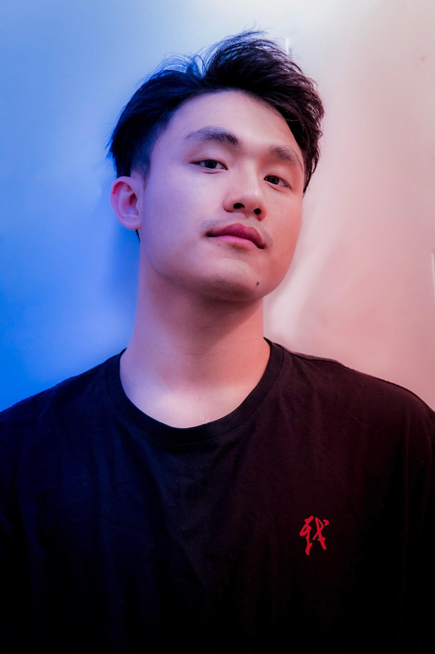 Sau khi trở về Việt Nam, Trọng Hiếu đã tham gia các khóa học và trải nghiệm nhiều công việc khác nhau như phiên dịch, đạo diễn phim, làm phim và tổ chức sự kiện. Sau khi trở về Việt Nam, Trọng Hiếu đã tham gia các khóa học và trải nghiệm nhiều công việc khác nhau như phiên dịch, đạo diễn phim, làm phim và tổ chức sự kiện.