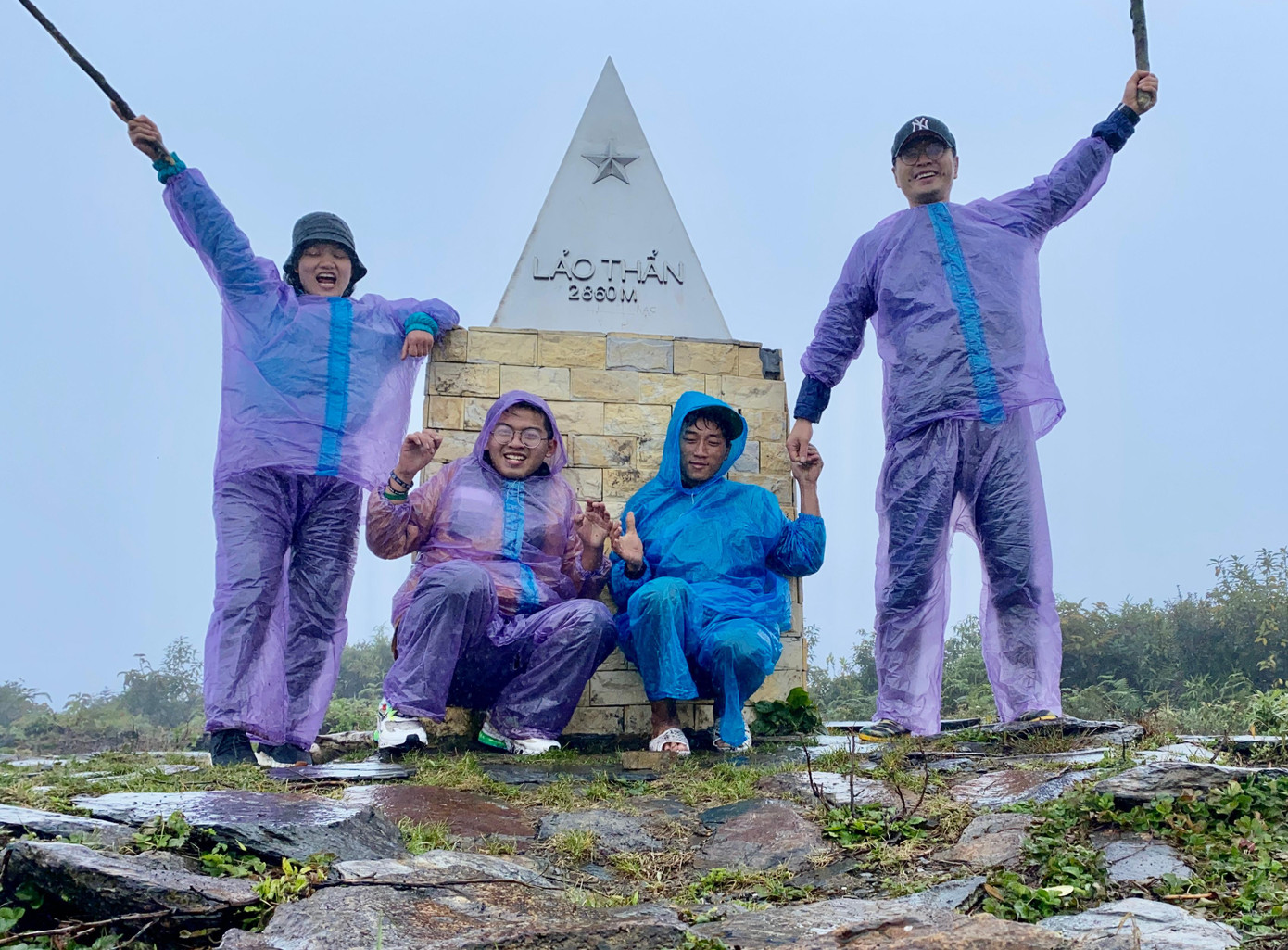 Chuyến leo Lảo Thẩn, Y Tý đáng nhớ của Tỷ cùng những người bạn mới quen.