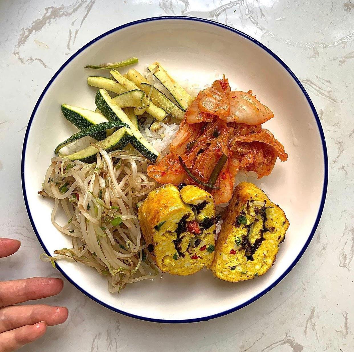 Nhiều món ăn quen thuộc được Shushu cải biến thành những món chay hấp dẫn. Nhiều món ăn quen thuộc được Shushu cải biến thành những món chay hấp dẫn.