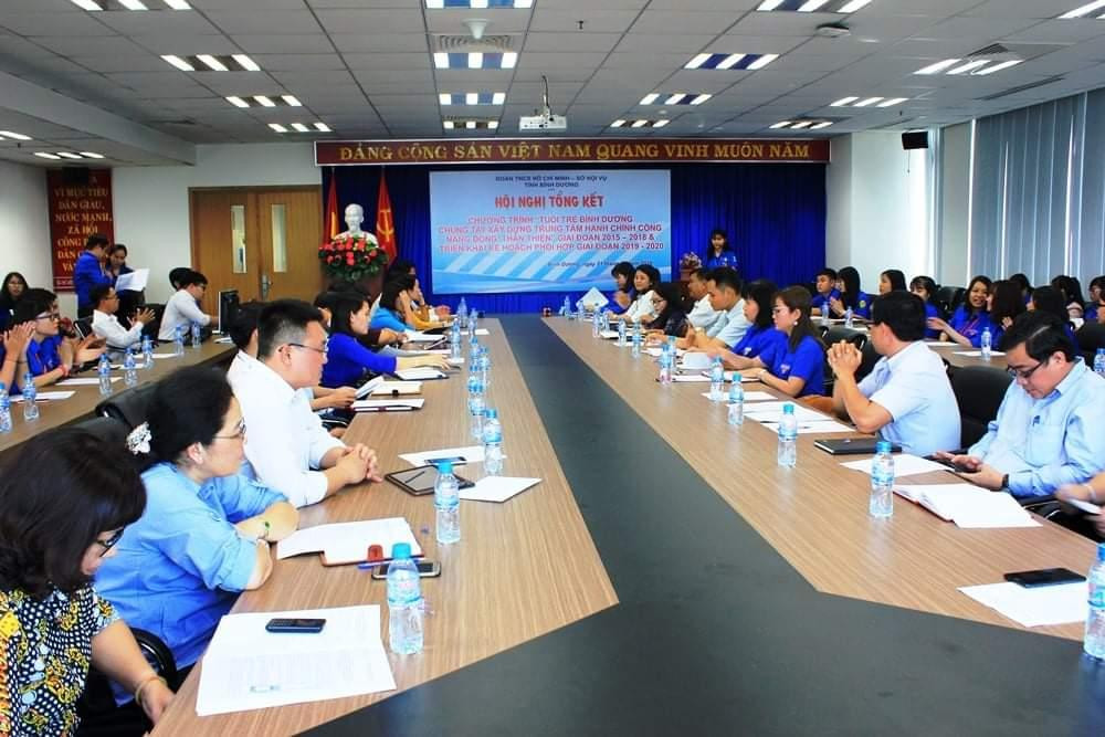 Hội nghị Tổng kết 5 năm thực hiện mô hình “Đưa sinh viên 5 tốt đến thực tập, kiến tập tại Trung tâm Hành chính công tỉnh Bình Dương”. Hội nghị Tổng kết 5 năm thực hiện mô hình “Đưa sinh viên 5 tốt đến thực tập, kiến tập tại Trung tâm Hành chính công tỉnh Bình Dương”.