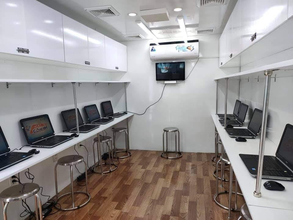 Bên trong "Chuyến xe công nghệ".