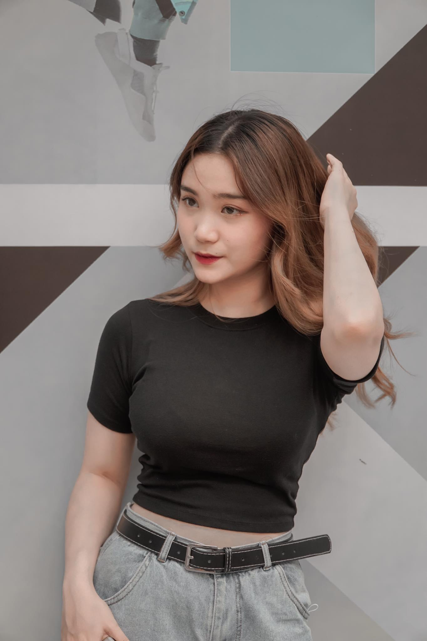 Phương Anh với ngoại hình xinh xắn, ưa nhìn.