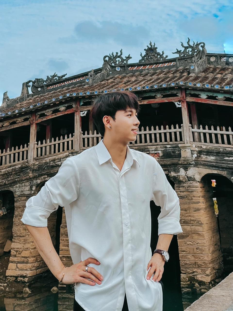 Tài đã thoát khỏi trầm cảm nặng chính nhờ sở thích đi du lịch của mình.