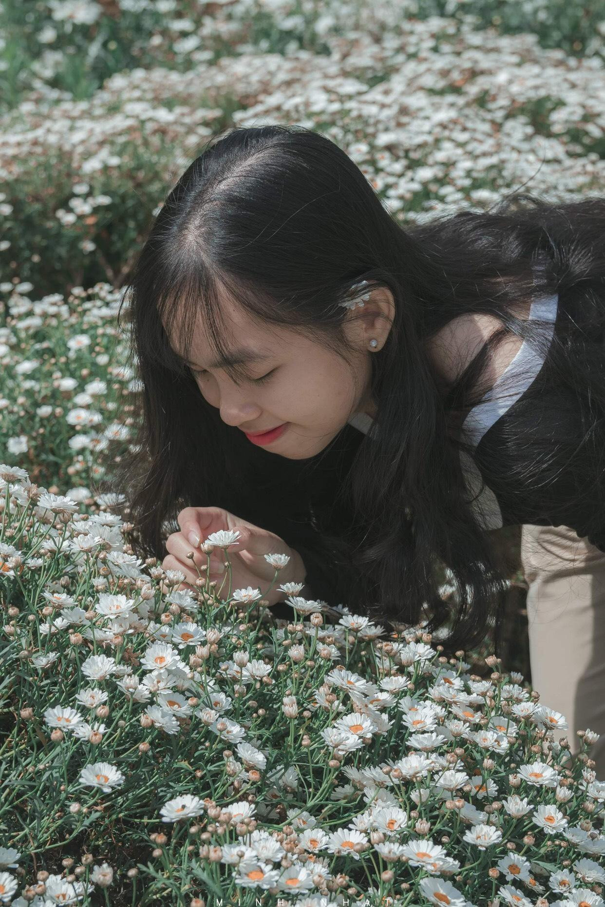 Bảo Châu muốn đưa những cái đơn sơ, mộc mạc và thuần chất nhất của những vùng đất mới khi chị đặt chân đến. Bảo Châu muốn đưa những cái đơn sơ, mộc mạc và thuần chất nhất của những vùng đất mới khi chị đặt chân đến.