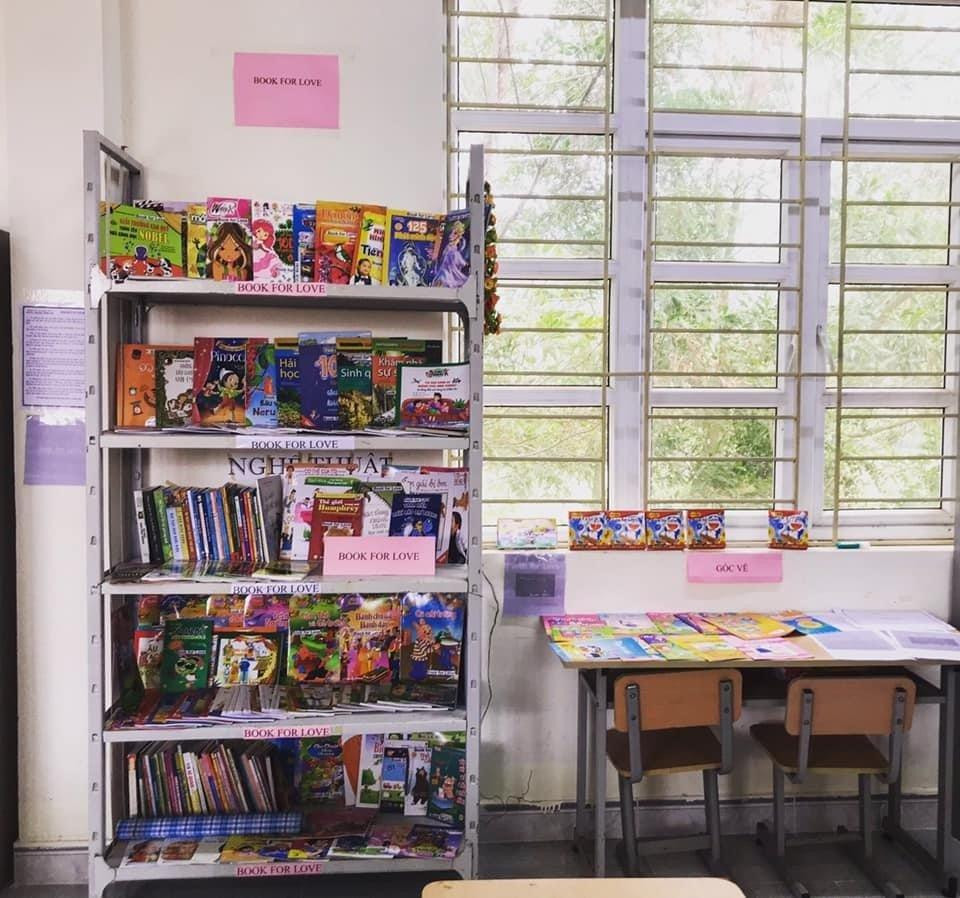 Theo Trang, điều đặc biệt nhất của những tủ sách này chính là tình yêu của mình với nơi sinh ra và lớn lên. Theo Trang, điều đặc biệt nhất của những tủ sách này chính là tình yêu của mình với nơi sinh ra và lớn lên.