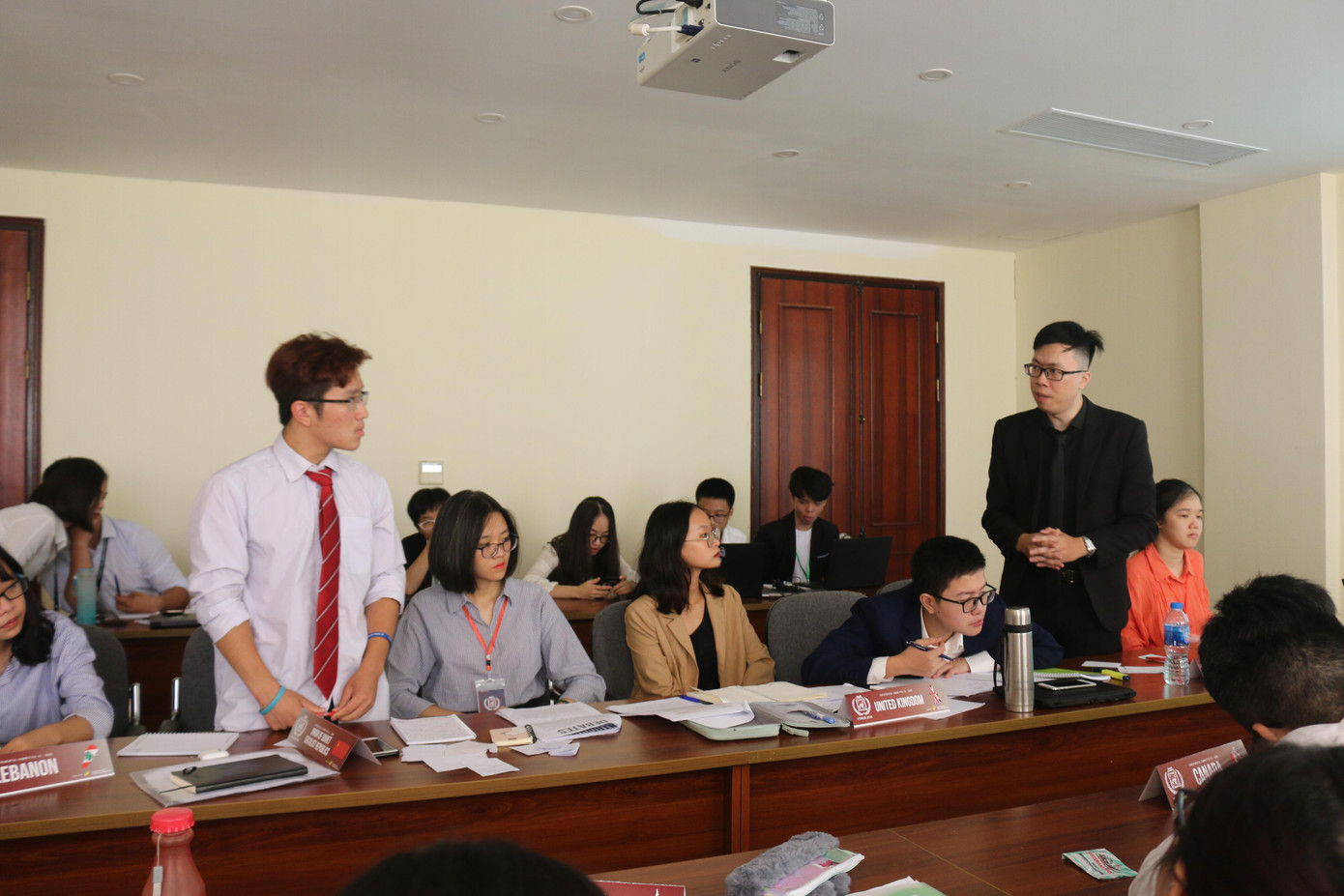 Duy tham gia chương trình họp Mô hình Liên hợp quốc VYMUN 2019.