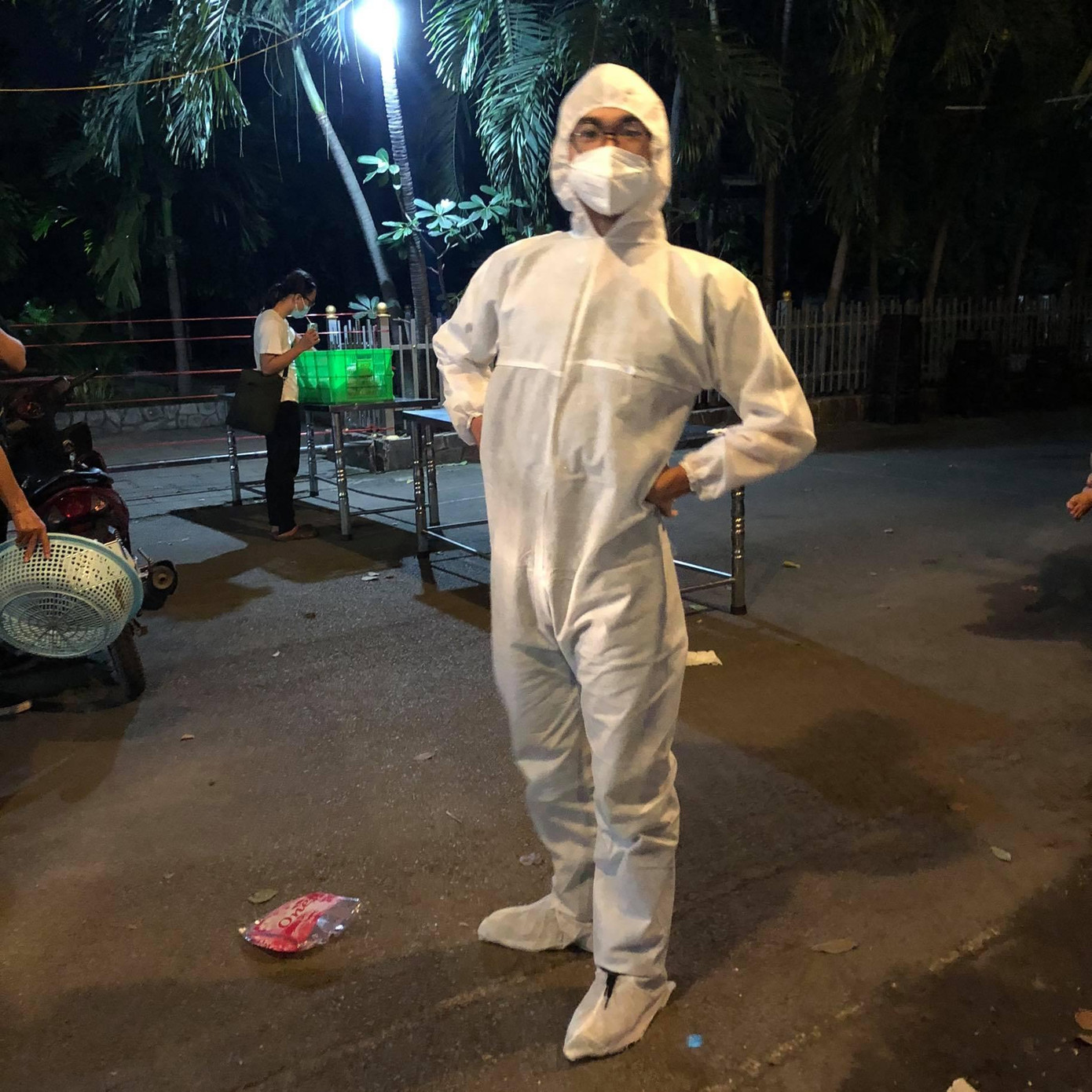 Công việc chống dịch áp lực nhưng Bảo luôn nỗ lực hết mình.