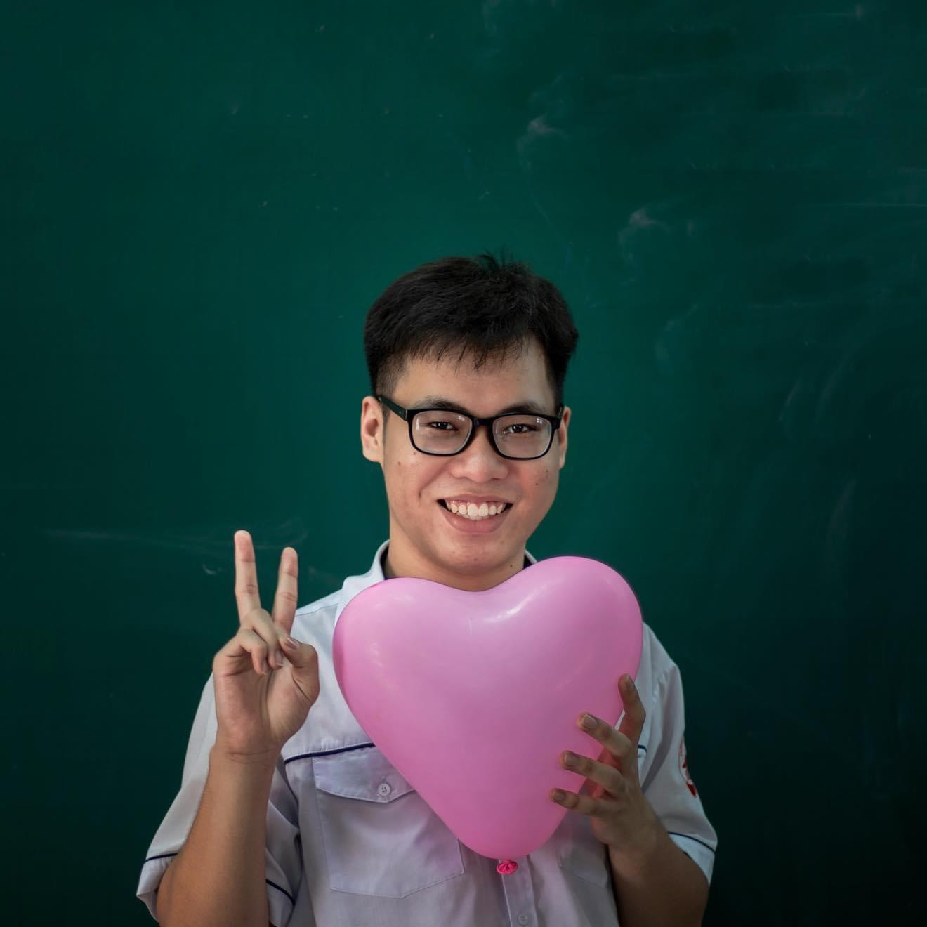 Minh Triết dự định sẽ làm công việc gia sư đến hết năm thứ hai. Minh Triết dự định sẽ làm công việc gia sư đến hết năm thứ hai.