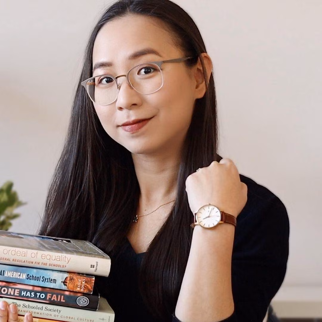 Nguyễn Phương Chi, người sáng lập "The Present Writer".