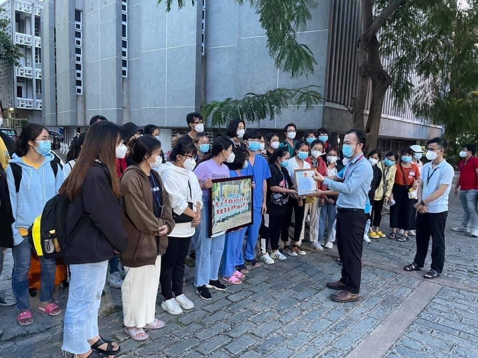 Trường ĐH Y Dược TP. HCM tuyên dương các sinh viên đã tham gia hỗ trợ tỉnh Bà Rịa - Vũng Tàu chống dịch.