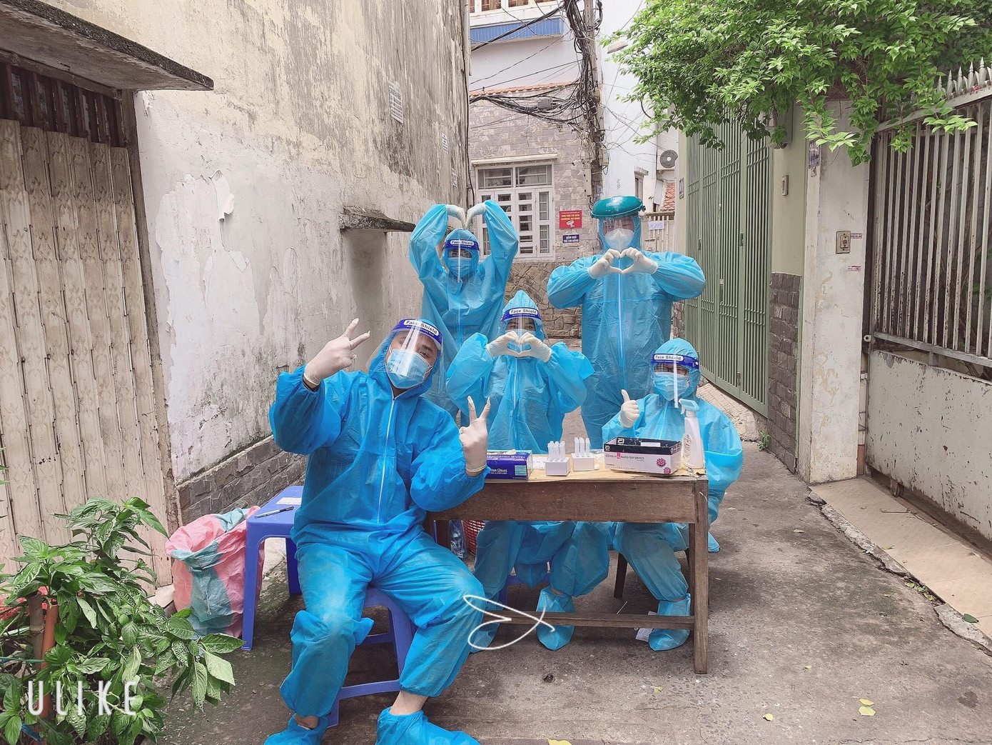 Lịch trình của Thoại một ngày kéo dài với nhiều hoạt động khác nhau.