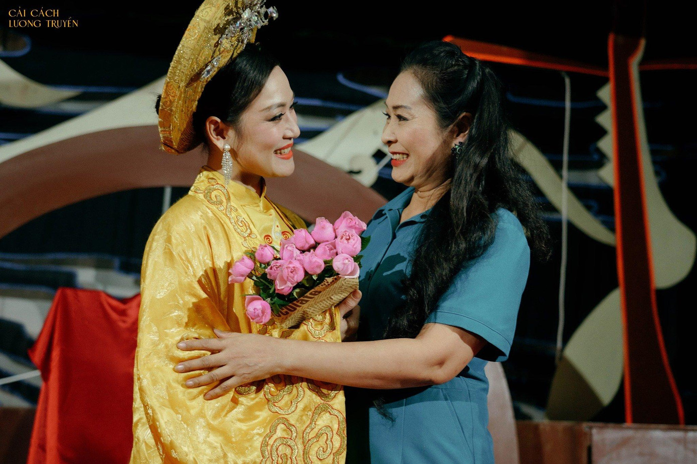 Một bức hình trong bộ ảnh "NGỌC" - Mỗi nghệ sĩ cải lương là một viên ngọc quý.