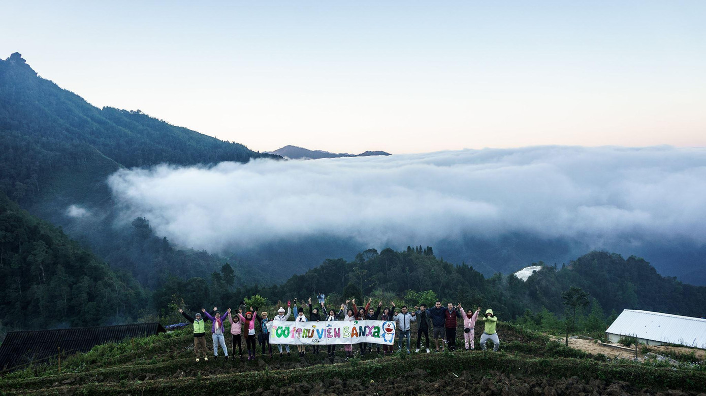 Nhóm 'Chủ Nhật yêu thương' mang tri thức đến trẻ em tại Yên Bái.