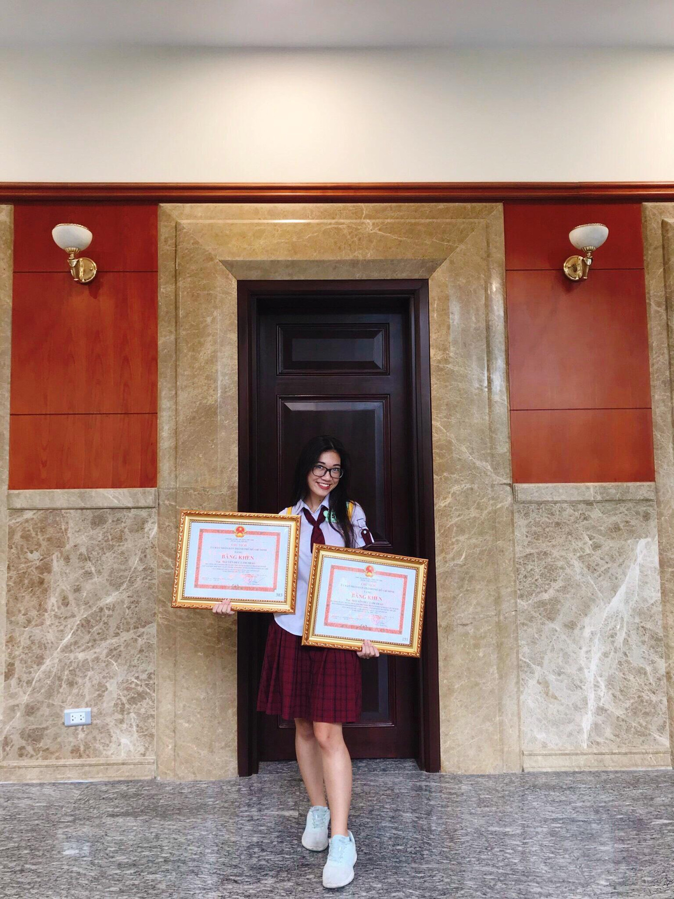 Lam Thảo với nhiều thành tích nổi bật bằng sự nỗ lực của mình. Lam Thảo với nhiều thành tích nổi bật bằng sự nỗ lực của mình.