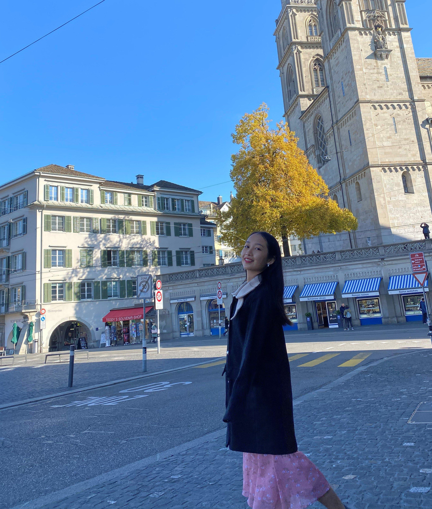 Thanh may mắn được hỗ trợ đi du học trong thời gian dịch bệnh. Thanh may mắn được hỗ trợ đi du học trong thời gian dịch bệnh.