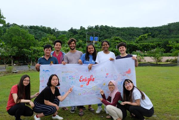 An tham gia dự án giáo dục E-right cho người tị nạn tại Thái Lan.