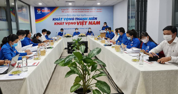 Các đại biểu tham gia Điễn đàn ở điểm cầu chính cùng thảo luận. (Ảnh: Vũ Thủy) Các đại biểu tham gia Điễn đàn ở điểm cầu chính cùng thảo luận. (Ảnh: Vũ Thủy)