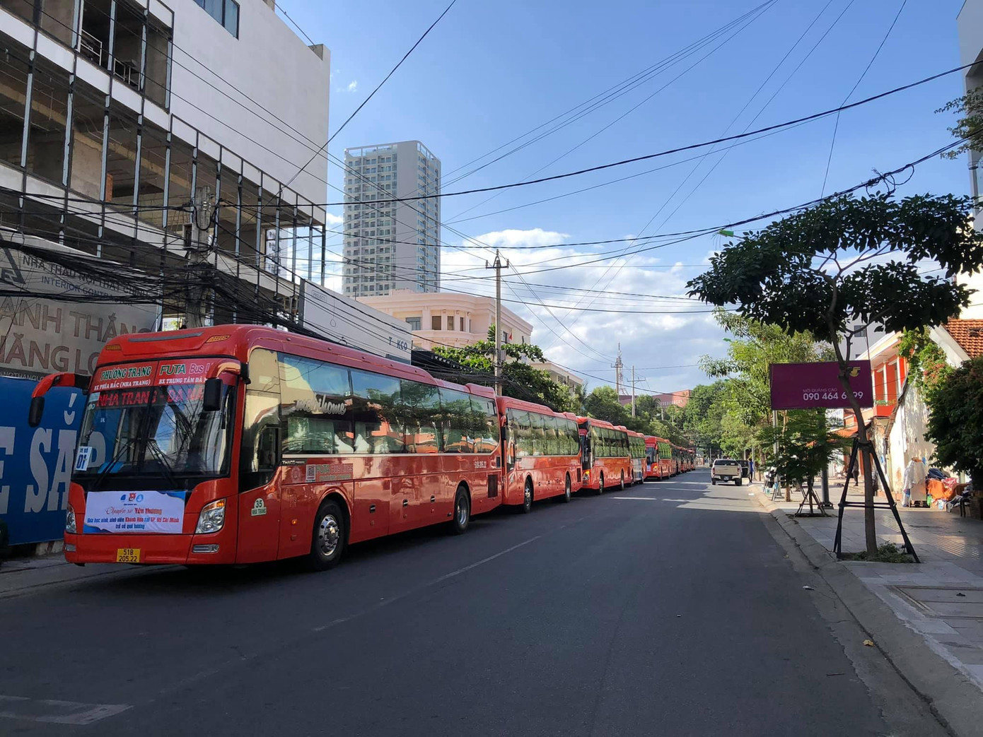 Đoàn xe từ Khánh Hòa vào TP. HCM đưa sinh viên trở về địa phương. (Ảnh: Tỉnh Đoàn Khánh Hòa)