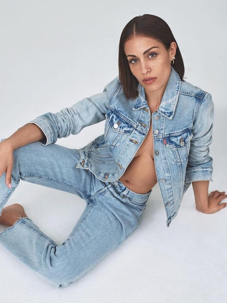 Hiba Abouk từng có quá khứ tai tiếng khi được cho là vụng trộm với Sergio Ramos trong lúc bạn gái cầu thủ Tây Ban Nha mang thai năm 2015. Cô cũng có thời gian mặn nồng với ngôi sao Barcelona Jordi Alba. Ảnh: IG.