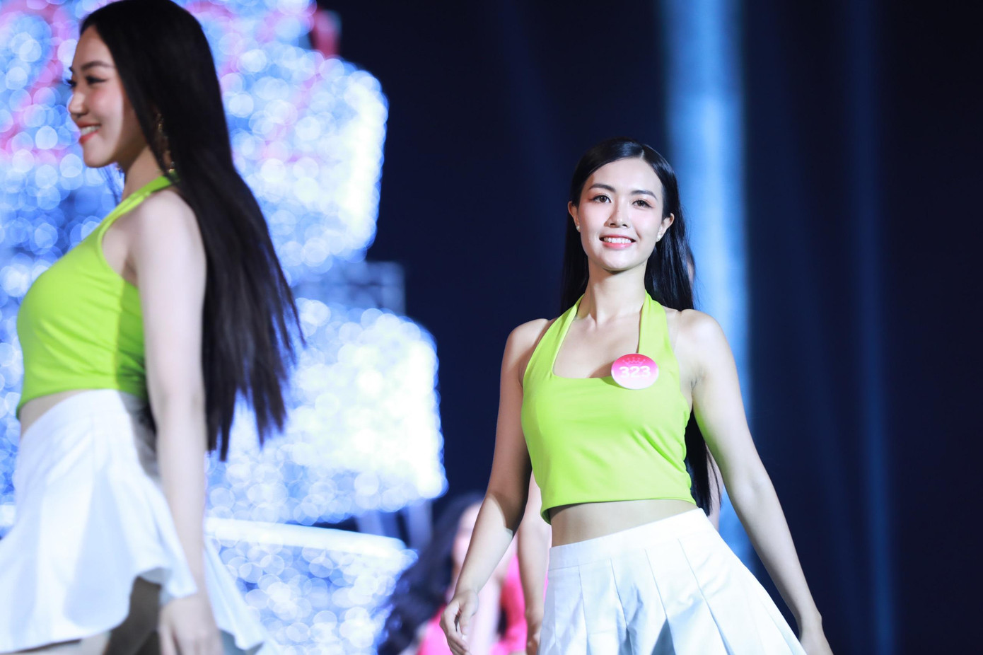 Ai cũng rạng rỡ và đầy sức sống.