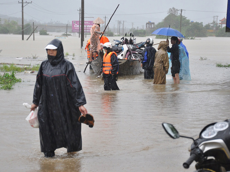 Nhiều vùng tại Quảng Nam ngập trắng trong lũ. Ảnh: Nguyễn Thành
