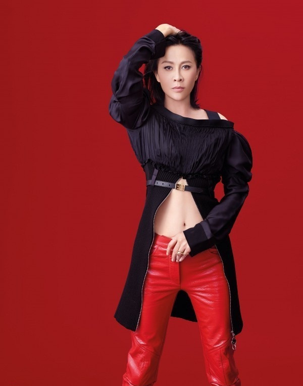 Khó rời mắt khỏi ‘nữ hoàng màn ảnh’ Lưu Gia Linh ảnh 2