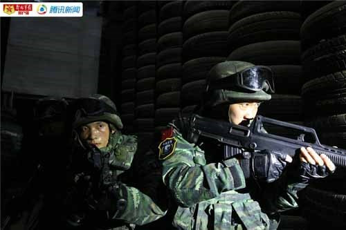 Cận cảnh đặc nhiệm Báo Tuyết của Trung Quốc ảnh 12