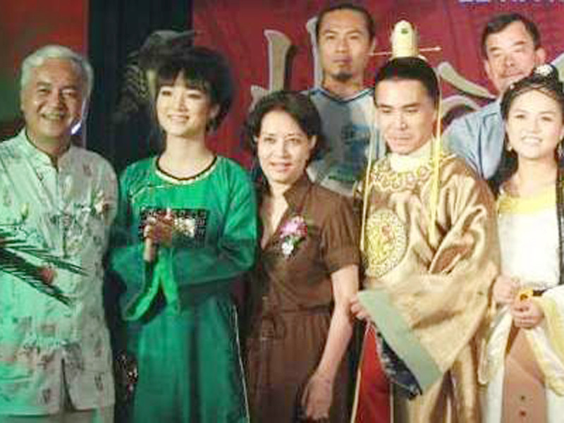 Đoàn làm phim Lý Công Uẩn. Đoàn làm phim Lý Công Uẩn