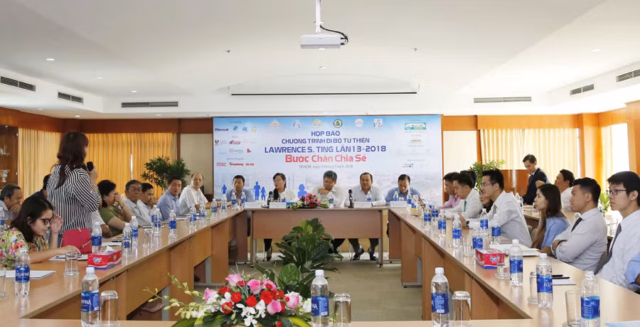 Chương trình đi bộ từ thiện Lawrence S.Ting: Bước chân chia sẻ ảnh 1