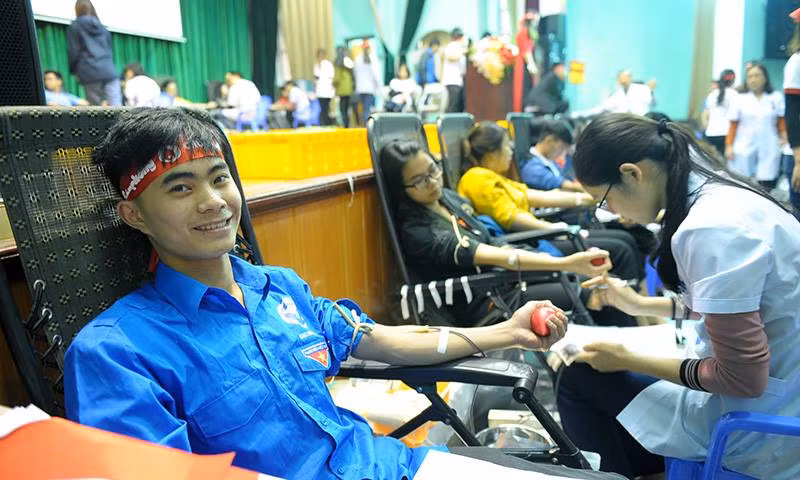 Những gian hàng sinh viên độc đáo trong Chủ Nhật Đỏ ảnh 8 Những gian hàng sinh viên độc đáo trong Chủ Nhật Đỏ ảnh 8