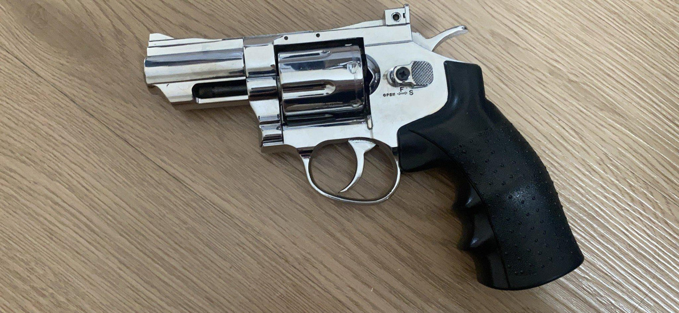 Tang vật bị thu giữ. Tang vật bị thu giữ.