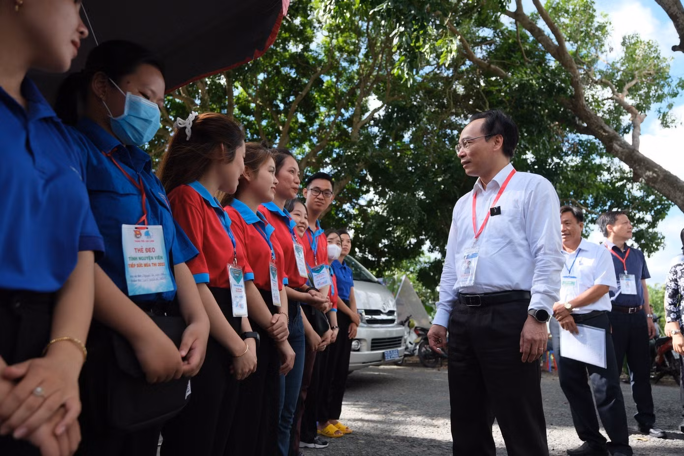 Sáng 29/6, Đoàn công tác do Thứ trưởng Bộ GD&amp;ĐT Hoàng Minh Sơn dẫn đầu đến kiểm tra công tác thi THPT quốc gia năm 2023 tại Trường THPT Thiên Hộ Dương và THPT Nguyễn Quang Diêu (TP Cao Lãnh, tỉnh Đồng Tháp).