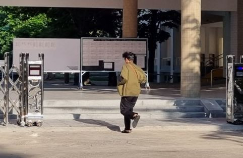 Thí sinh thi tổ hợp KHXH tươi cười, KHTN khó đạt điểm cao ảnh 19 Thí sinh thi tổ hợp KHXH tươi cười, KHTN khó đạt điểm cao ảnh 19