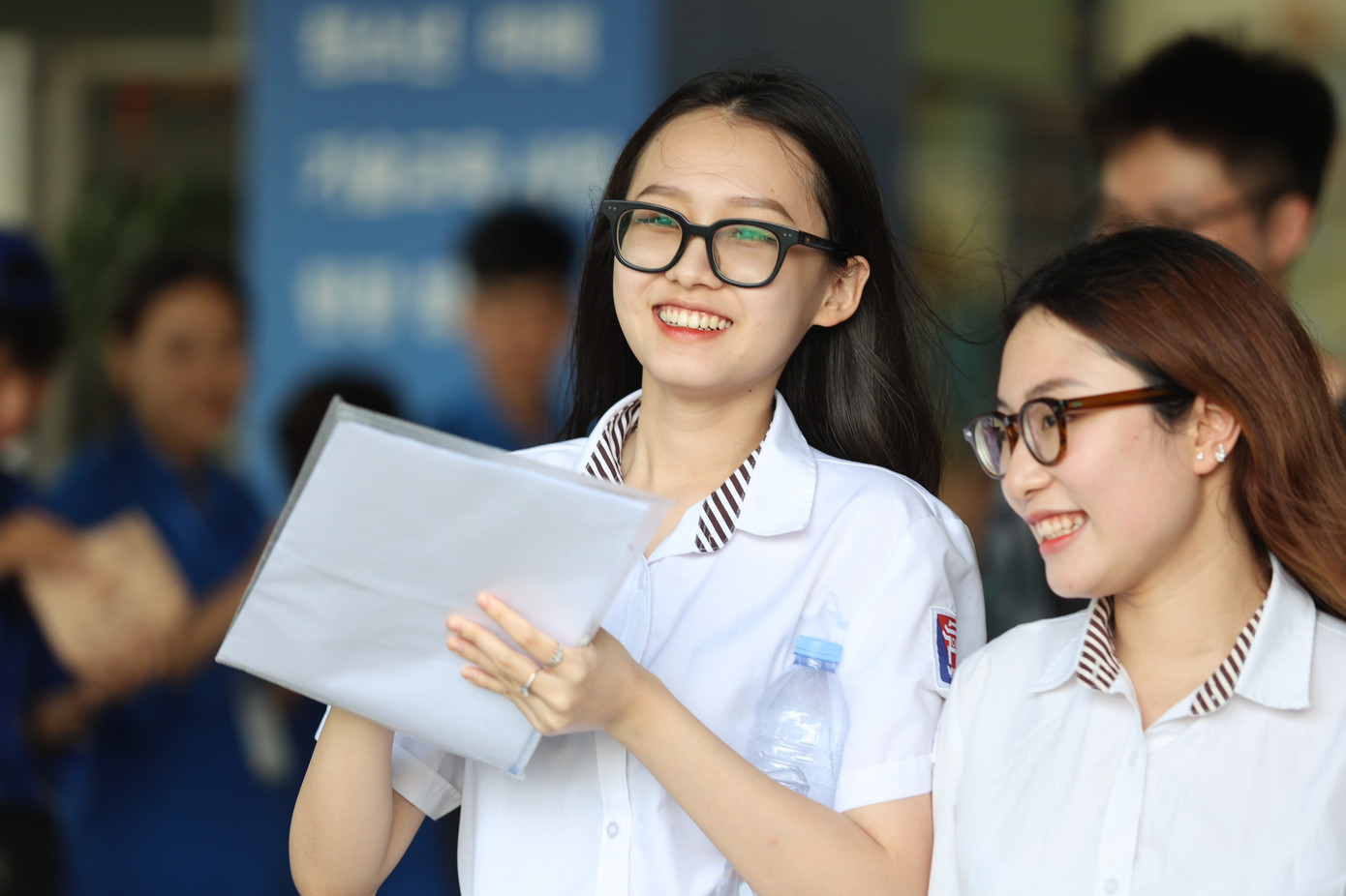 Kết thúc thi môn Toán tốt nghiệp THPT: Thí sinh thở phào nhẹ nhõm ảnh 53