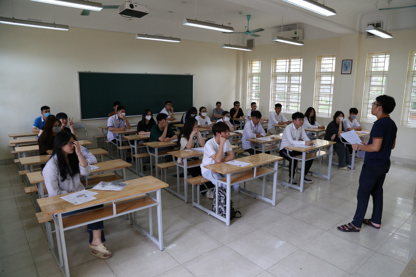 Hơn 1 triệu thí sinh tự tin làm thủ tục thi tốt nghiệp THPT ảnh 31 Hơn 1 triệu thí sinh tự tin làm thủ tục thi tốt nghiệp THPT ảnh 31