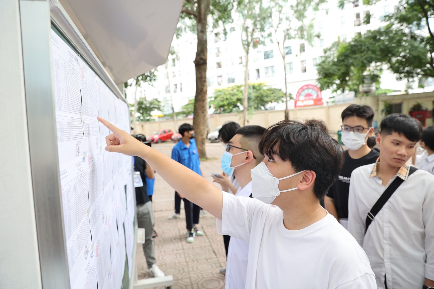 Hơn 1 triệu thí sinh tự tin làm thủ tục thi tốt nghiệp THPT ảnh 11 Hơn 1 triệu thí sinh tự tin làm thủ tục thi tốt nghiệp THPT ảnh 11