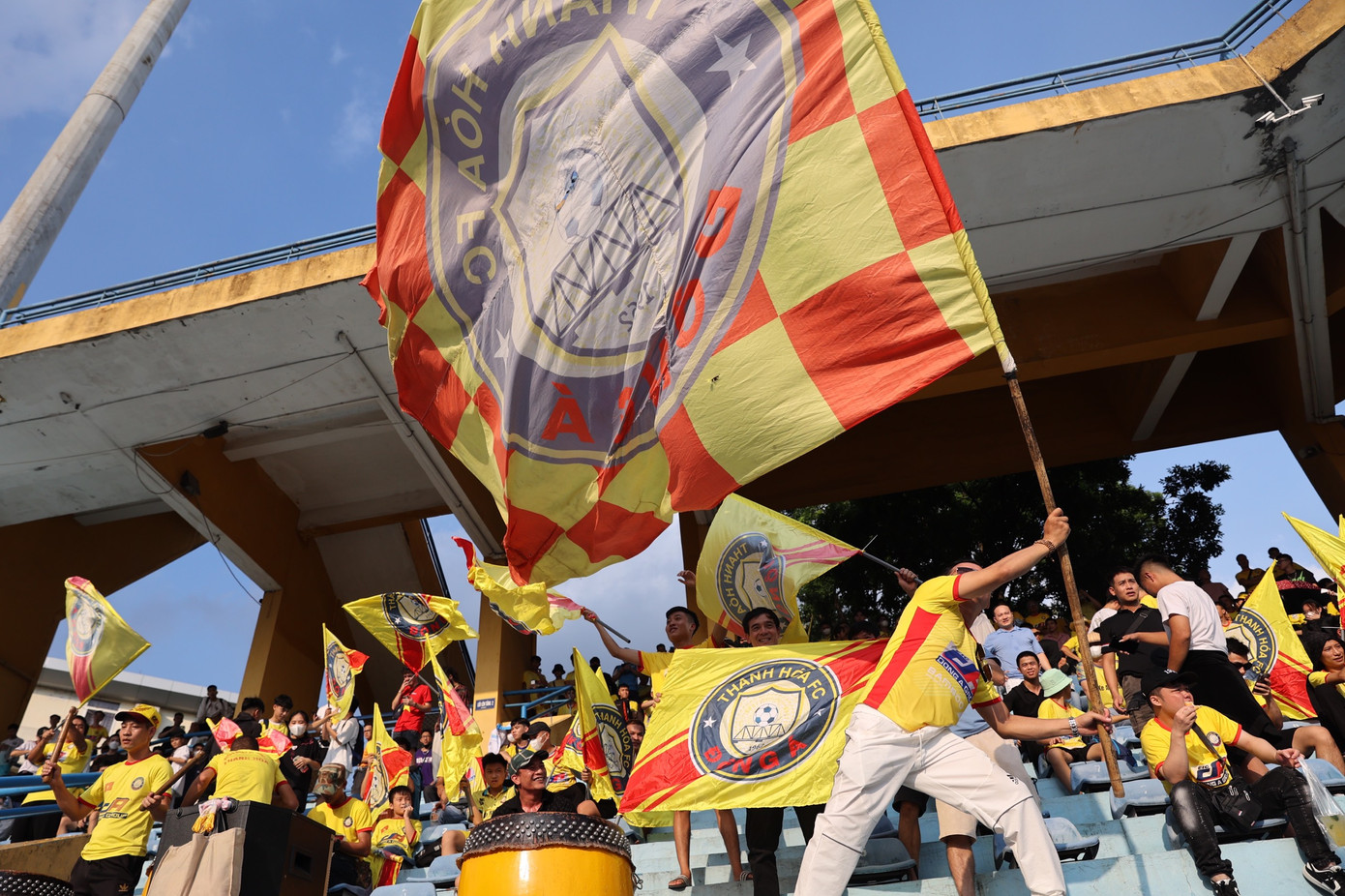 Sân vận động Hàng Đẫy sôi động trước trận Siêu cúp lịch sử ảnh 13
