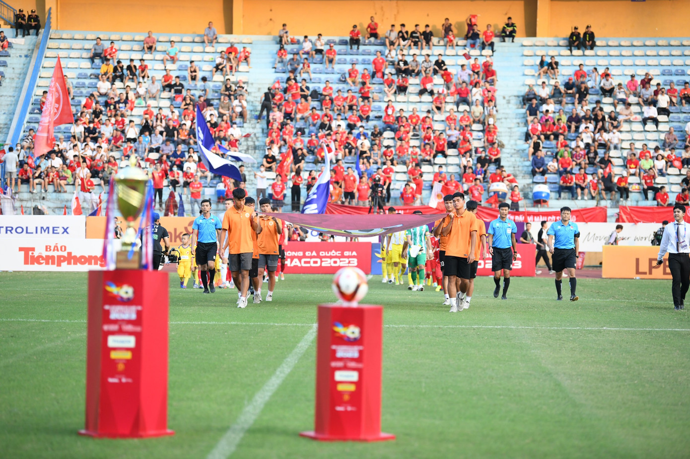 Đông Á Thanh Hoá lần thứ hai giành Siêu cúp sau khi đánh bại Công an Hà Nội 3-1 ảnh 14 Đông Á Thanh Hoá lần thứ hai giành Siêu cúp sau khi đánh bại Công an Hà Nội 3-1 ảnh 14