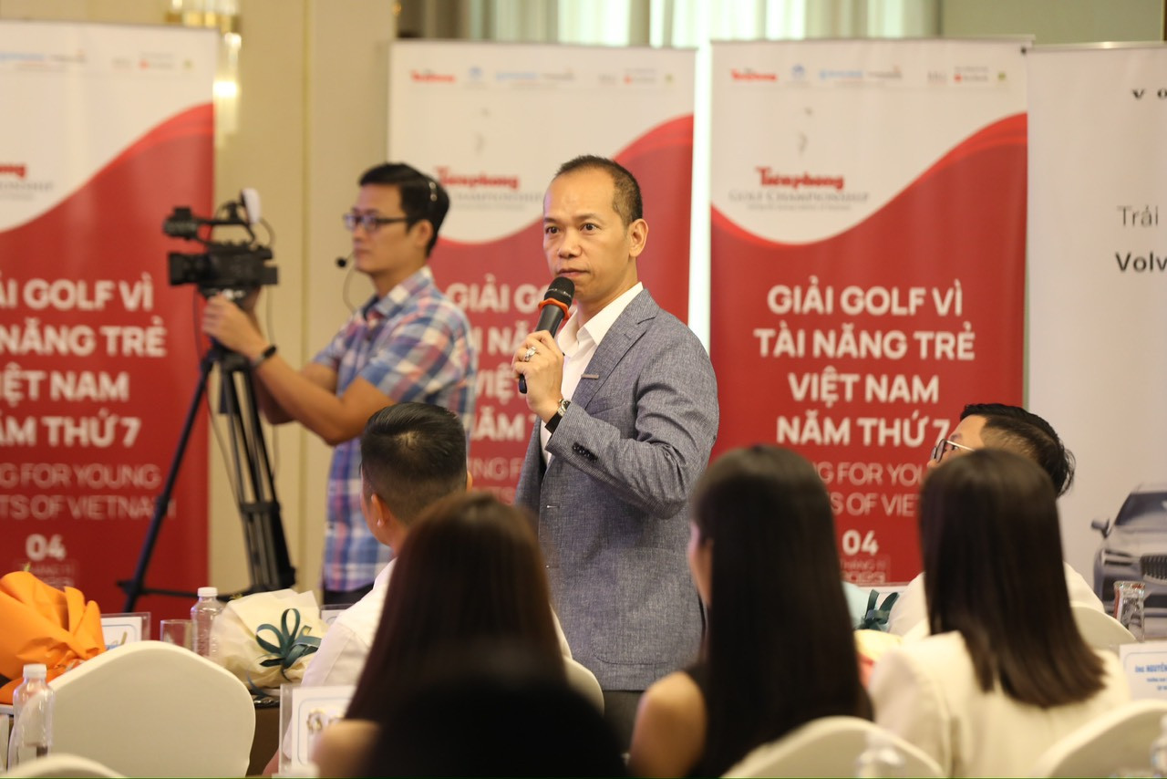 Ông Dương Phú Nam - Tổng Giám đốc Công ty TNHH Ô tô Bắc Âu Hà Nội (Volvo Hà Nội). Ông Dương Phú Nam - Tổng Giám đốc Công ty TNHH Ô tô Bắc Âu Hà Nội (Volvo Hà Nội).