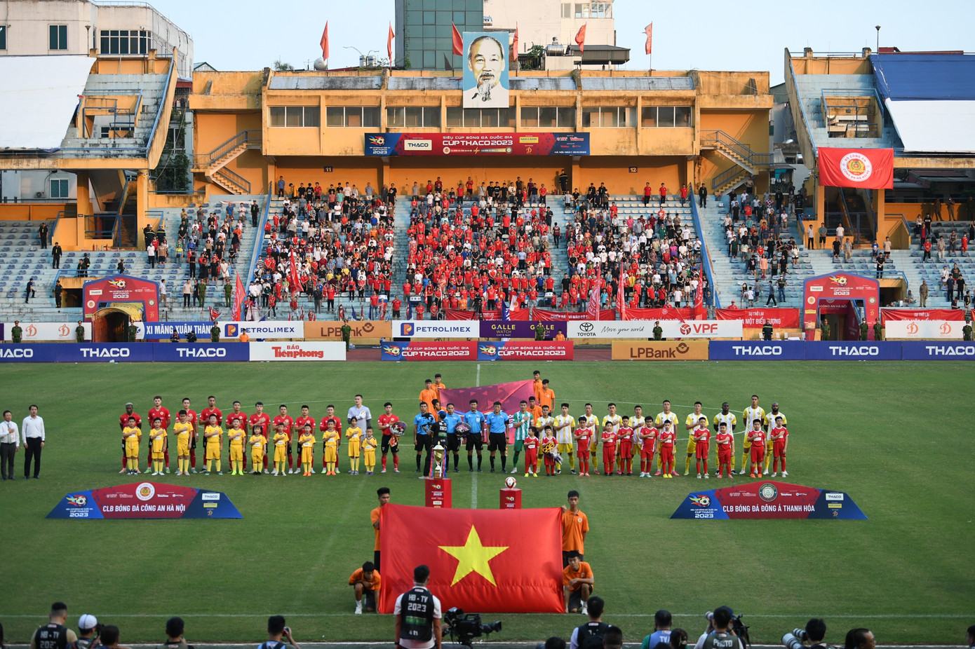 Đông Á Thanh Hoá lần thứ hai giành Siêu cúp sau khi đánh bại Công an Hà Nội 3-1 ảnh 21 Đông Á Thanh Hoá lần thứ hai giành Siêu cúp sau khi đánh bại Công an Hà Nội 3-1 ảnh 21