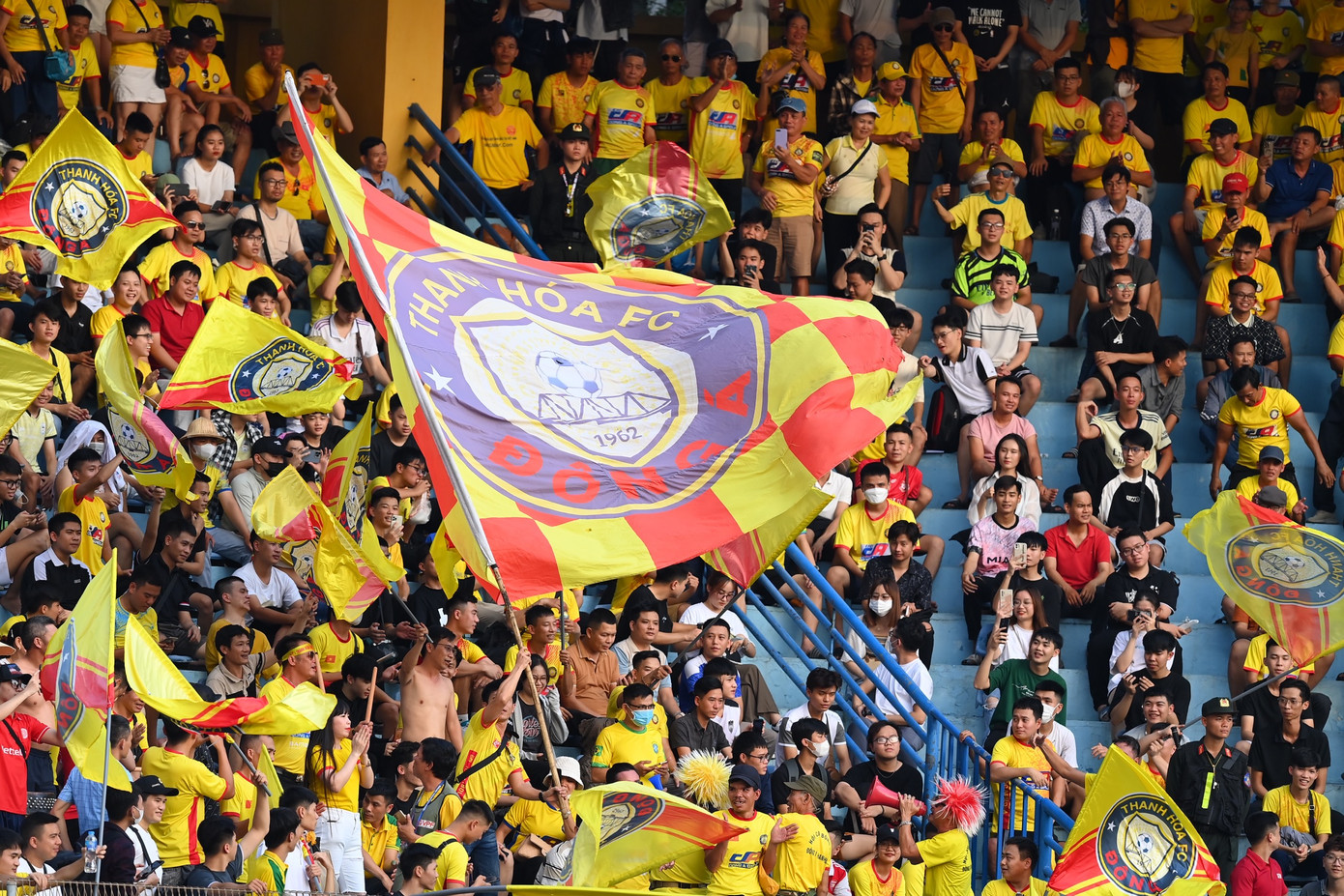 Sân vận động Hàng Đẫy sôi động trước trận Siêu cúp lịch sử ảnh 35