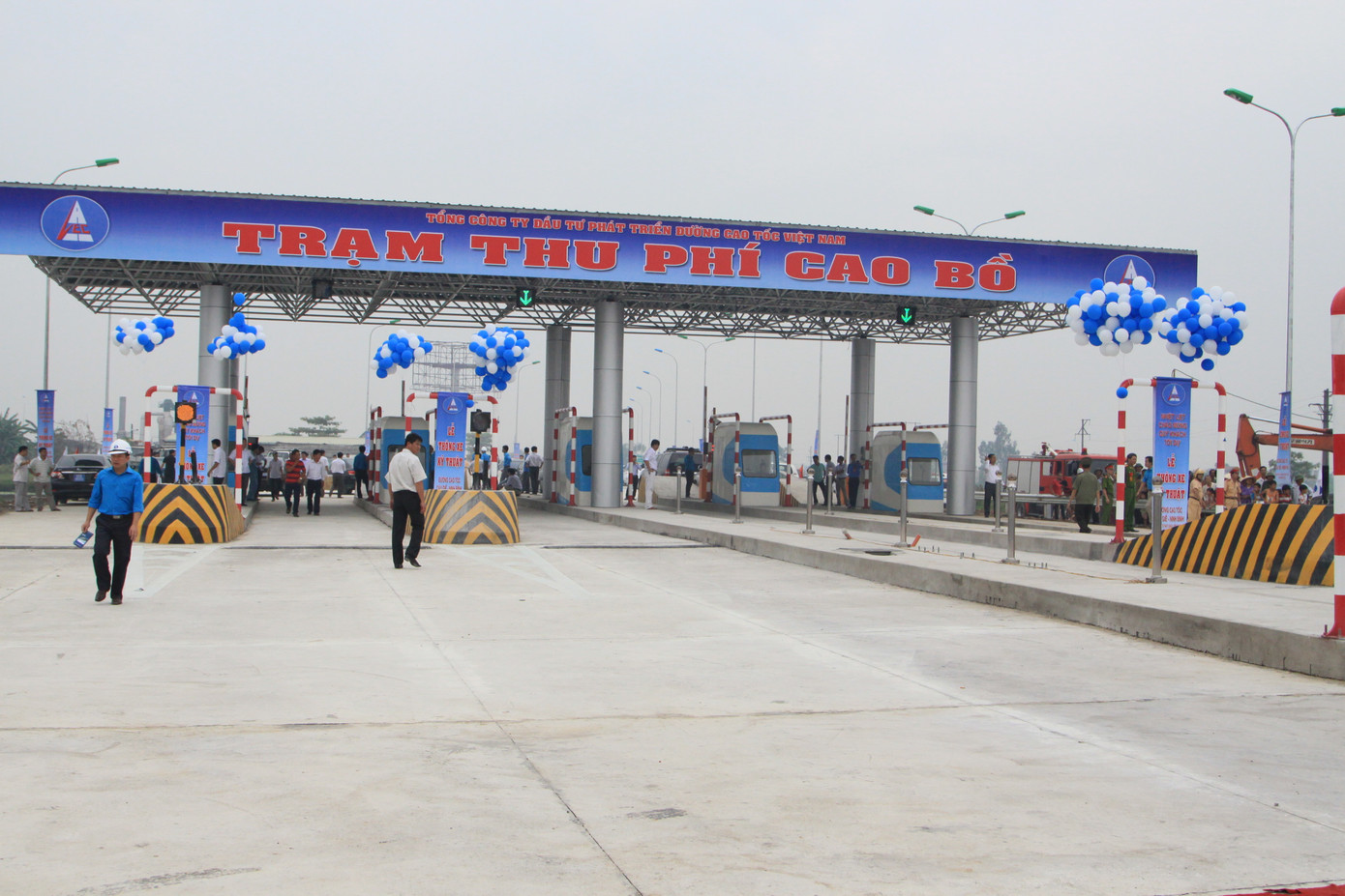 Trạm thu phí trên cao tốc Cầu Giẽ - Ninh Bình